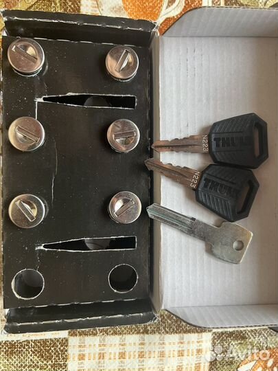 Thule one-key system набор замков