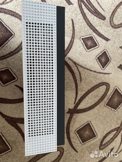 Консоль xbox one s