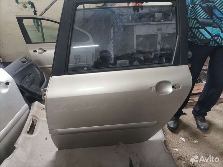 Дверь задняя Пежо 307sw 2007 (универсал)