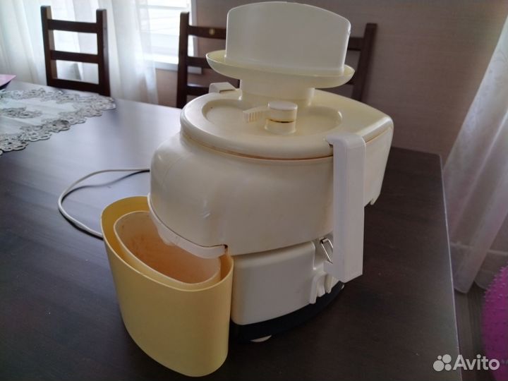 Соковыжималка электрическая