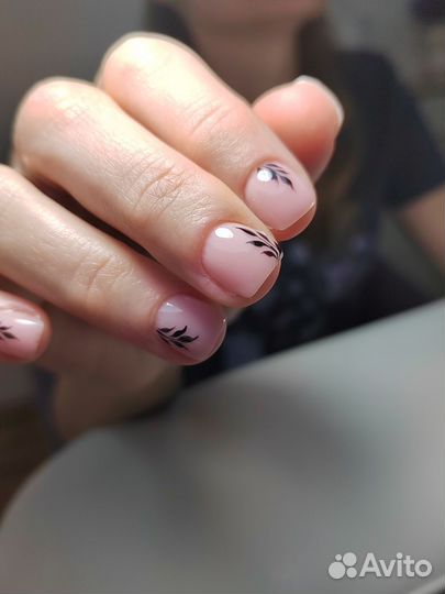 Мастер маникюра и педикюра