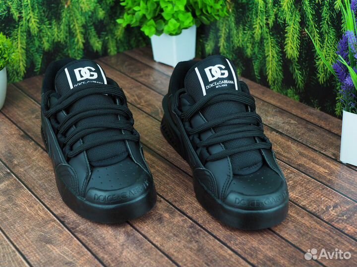 Кроссовки Dolce Gabbana очень удобная и стильный