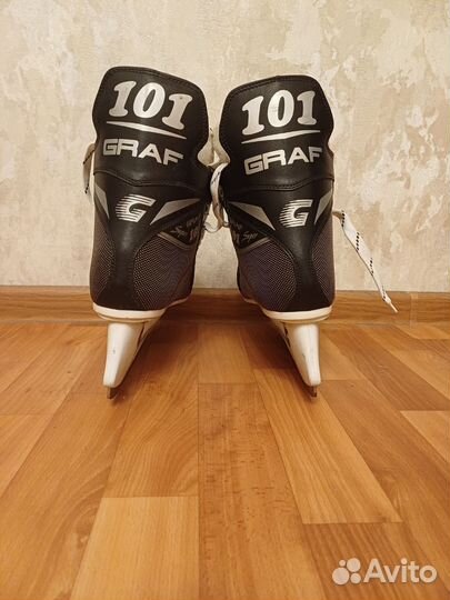 Коньки хоккейные