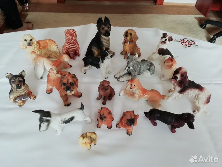 Статуэтки собак