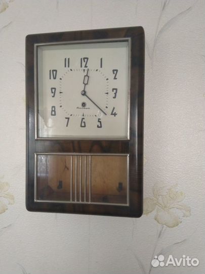 Часы настенные с боем
