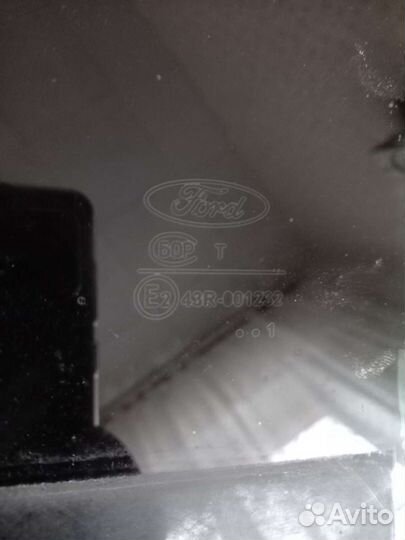 Стекло двери заднее правое Ford Focus 2