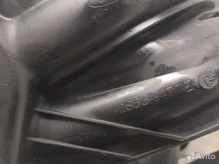 Коллектор впускной Ford Fusion, 2006