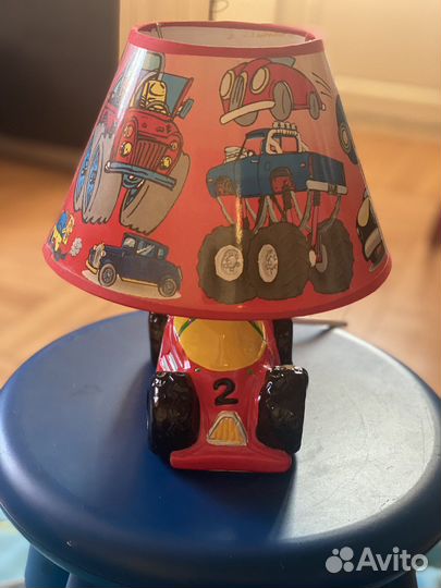 Лампа настольная гонки