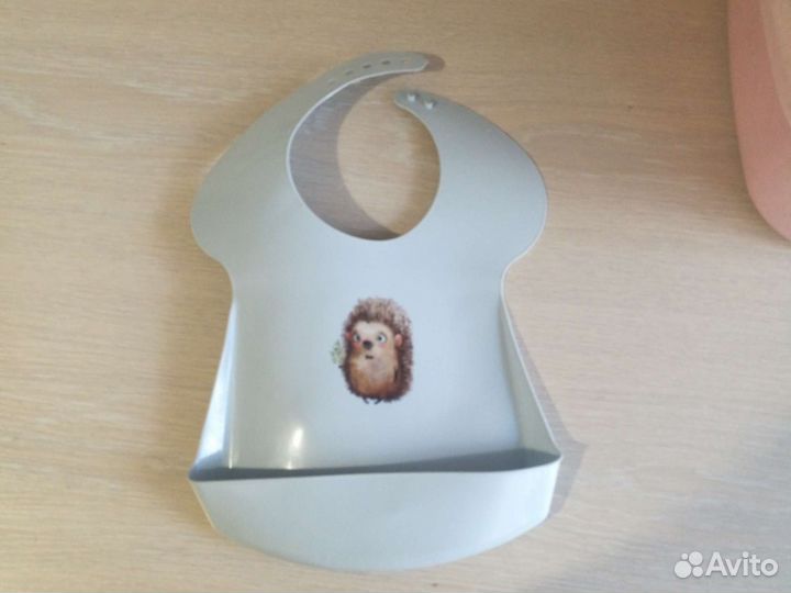 Нагрудник детский силиконовый