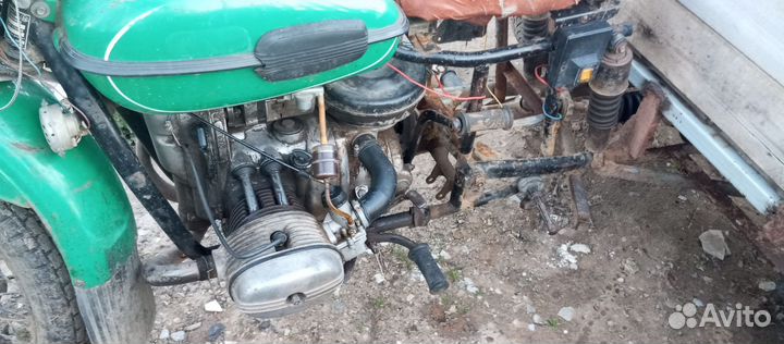 Трицикл Урал