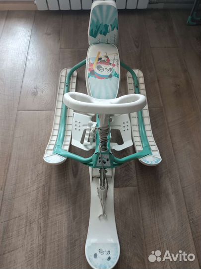 Детский снегокат со спинкой