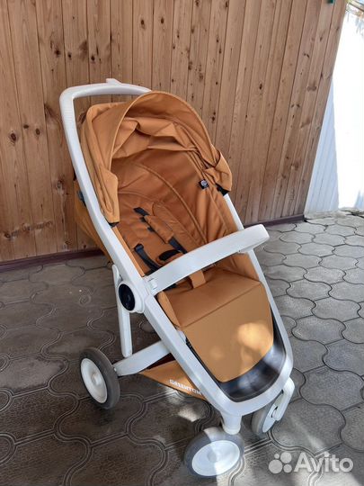 Прогулочная коляска greentom