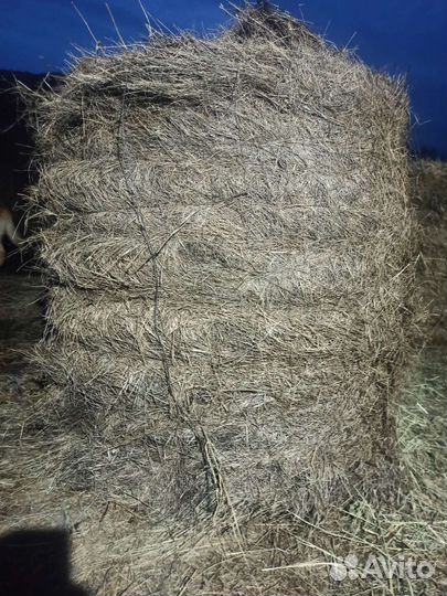 Солома в рулонах