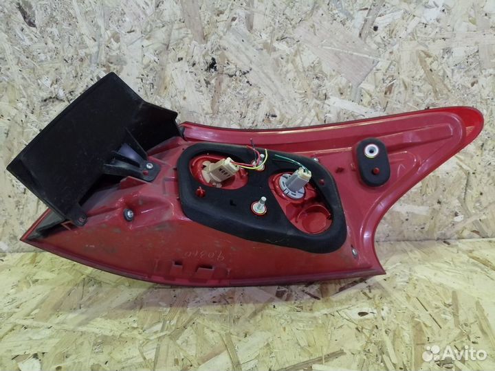 Фонарь задний левый Mitsubishi Lancer 10 hatchbak