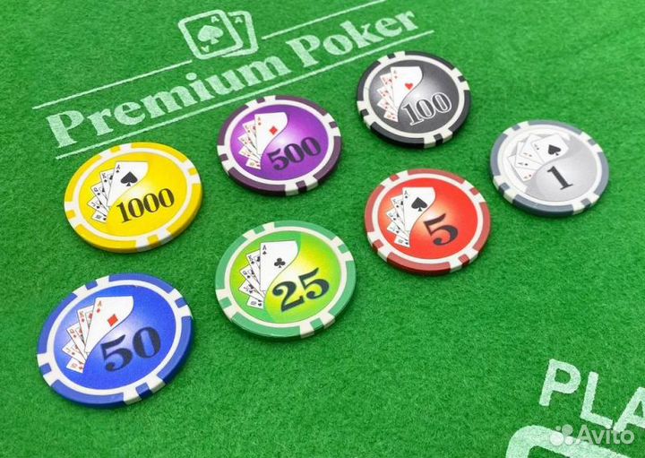 Набор для покера Royal flush 100 фишек в чемодане