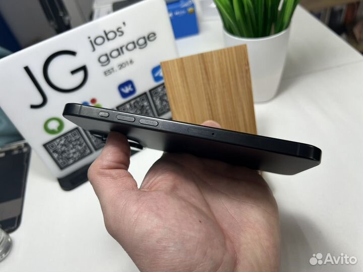 iPhone 15 Pro Max 512GB esim