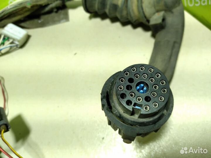 Коса двери передняя правая Volvo S70 B5234T3