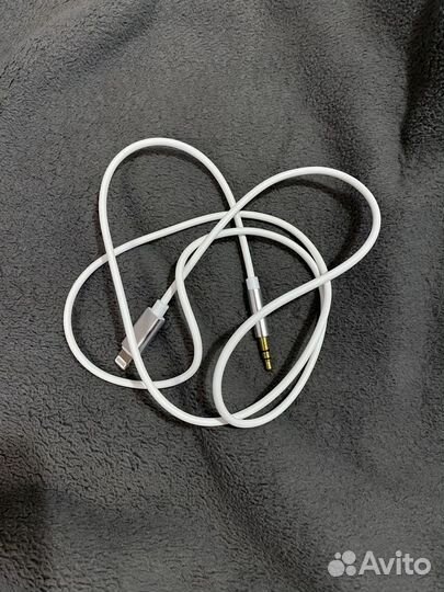 Кабель AUX - Lightning