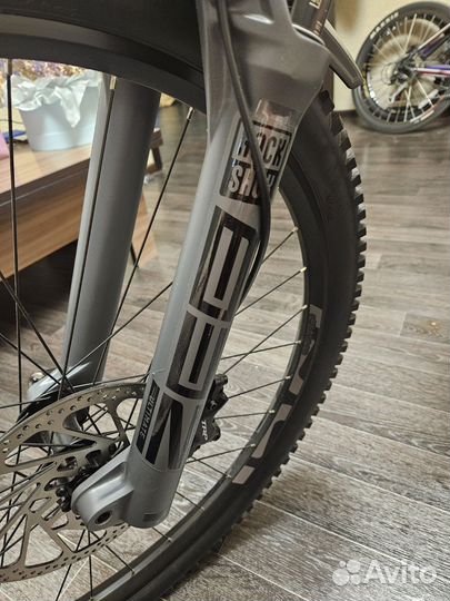 Rock Shox ZEB ultimate 29' 150мм