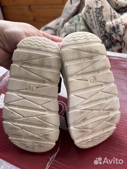 Сандалии для девочки 18 размер