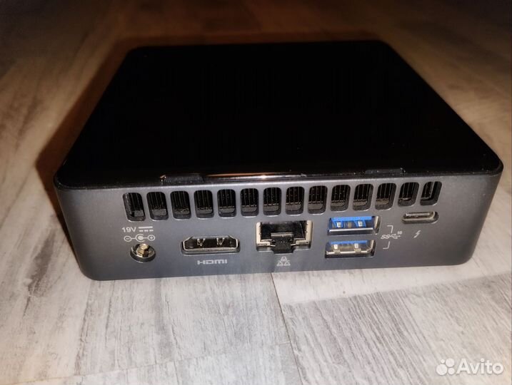 Intelnuc 8 i5 bek2