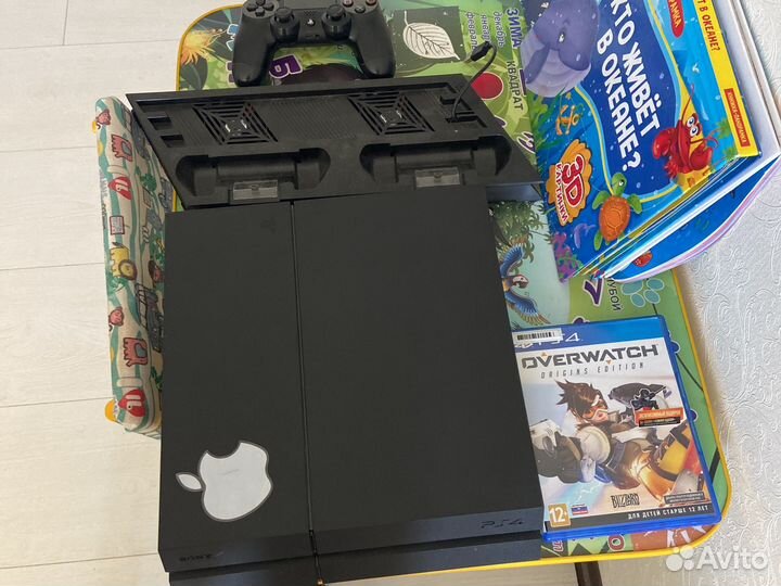 Sony PS4 с играми