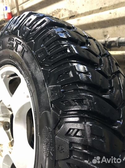 Cooper Discoverer STT 235/85 R16