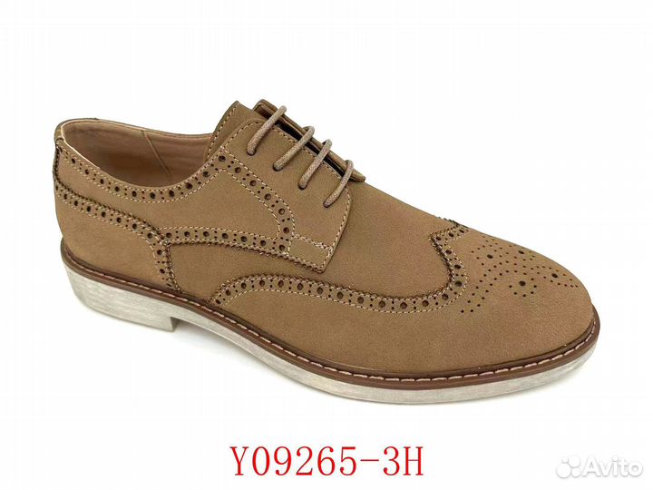 Кроссовки и обувь оптом