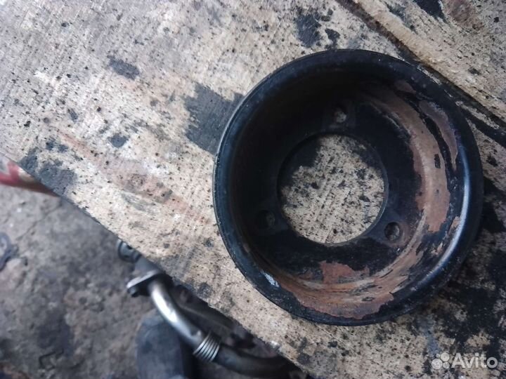 Шкив помпы m9r nissan primastar 2,0