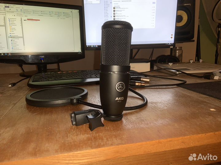 AKG P120 Идеал