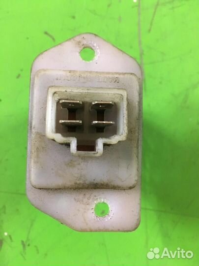 Резистор отопителя Субару Форестер 10