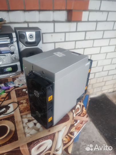 Bitmain Antminer L7 Litecoin Dogecoin Miner 8800M