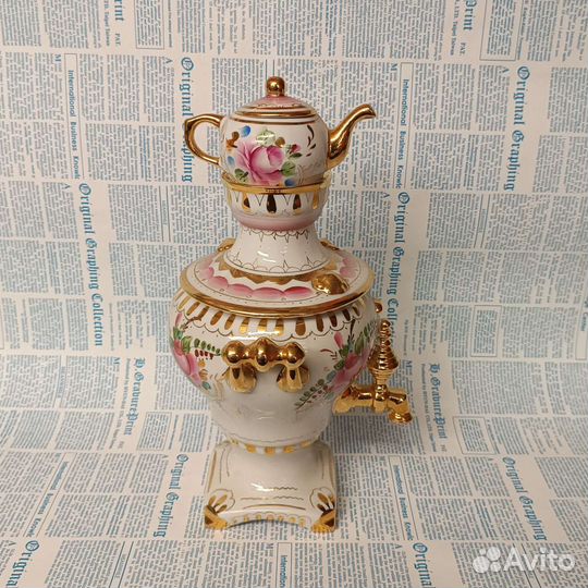 Самовар фарфоровый Гжель