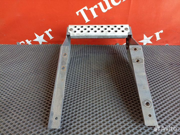 Подножка ящика акб Renault T, Volvo FH