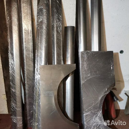 Крыло заднее