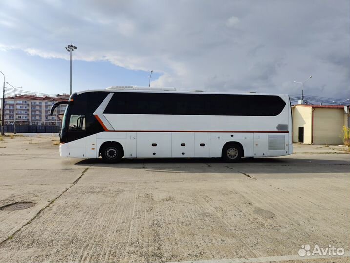 Туристический автобус King Long XMQ6129Y CNG, 2014