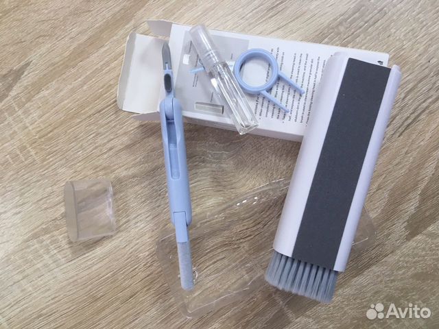 Инструмент для очистки наушников MacBook AirPods