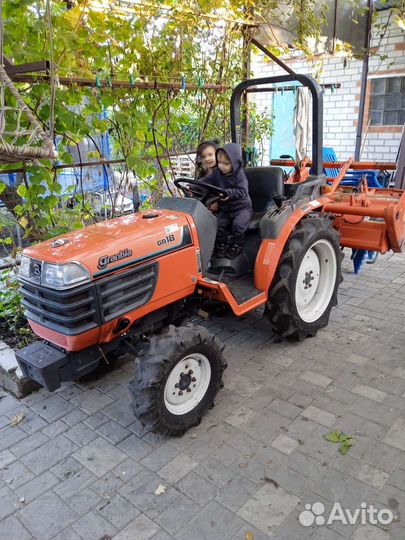 Мини-трактор Kubota GB18, 2016