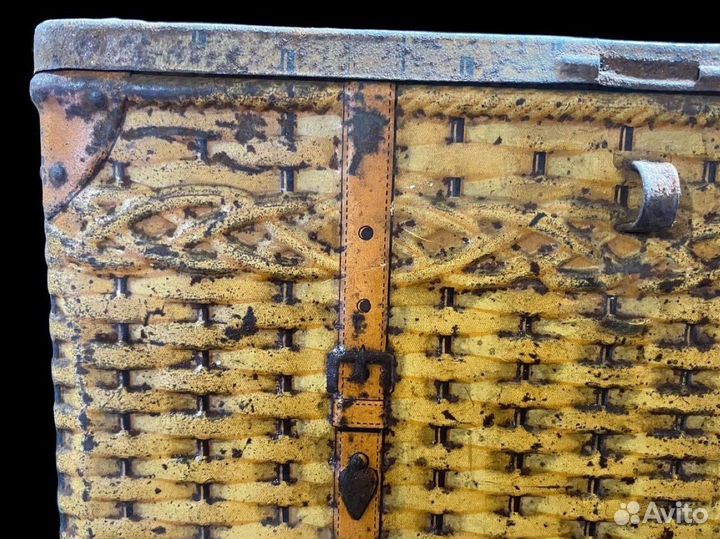 Старинная кондитерская коробка абрикосовъ