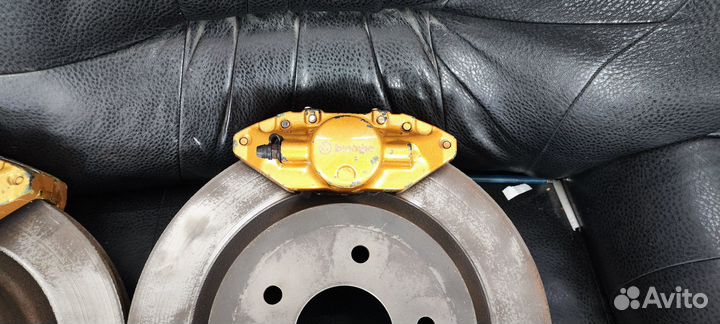 Brembo 350z fairlady z