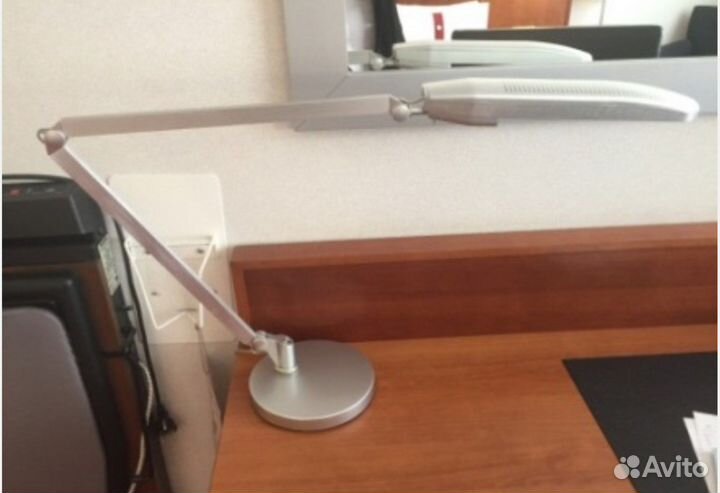 Лампа настольная