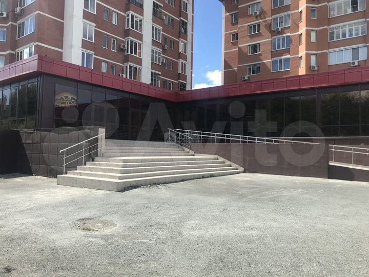 Помещение свободного назначения 1497 кв.м., ул. Ни