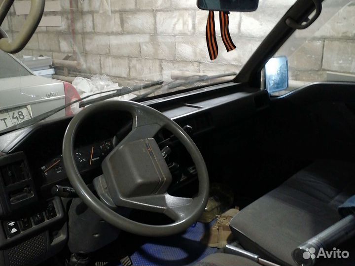 Mitsubishi L300 2.0 МТ, 1989, 528 463 км