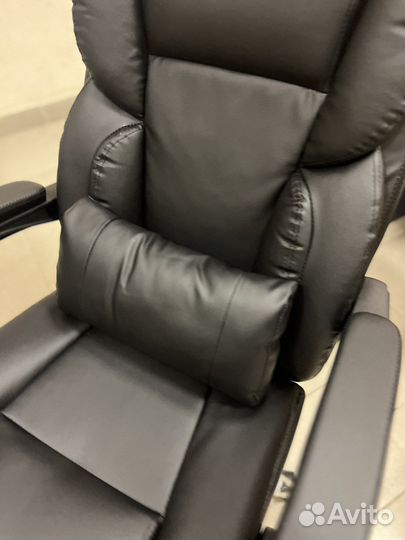 Офисное компьютерное кресло