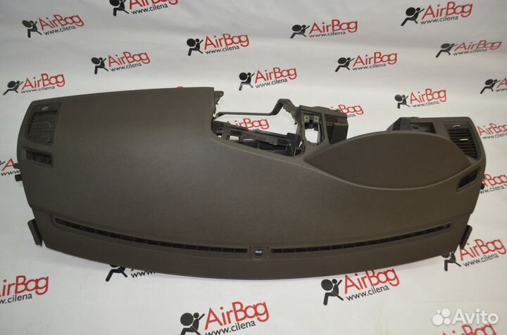 Торпедо панель приборов Volvo XC60 (коричневая)