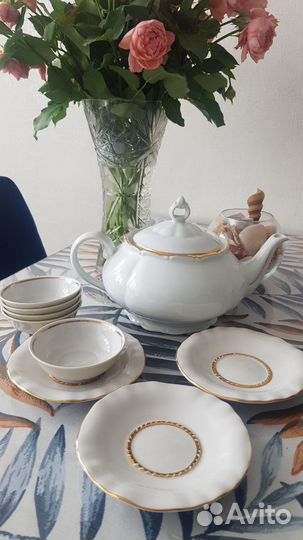 Чайник заварочный фарфоровый и блюдца Чехия