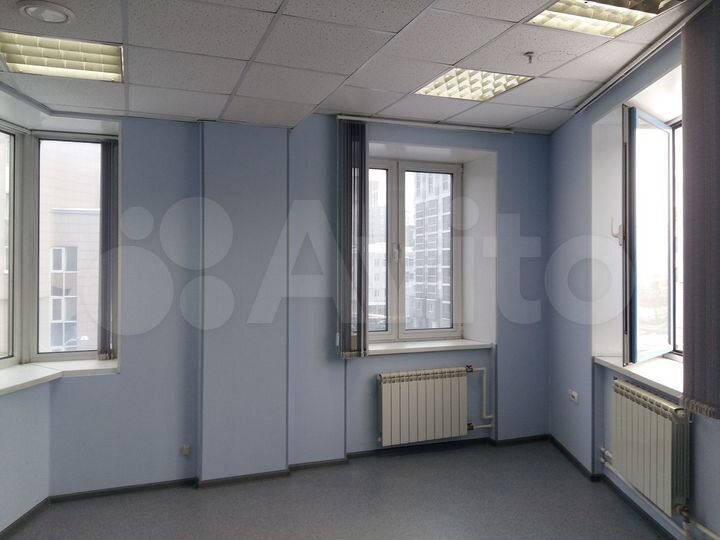 Офис, 53.9 м² не далеко от метро Геологическая
