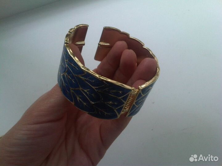 Браслет с эмалью