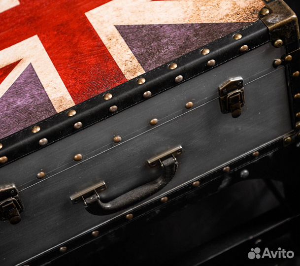 Тумба британский флаг