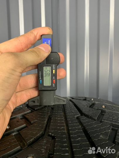 Nokian Tyres Hakkapeliitta 5 245/65 R17 111T